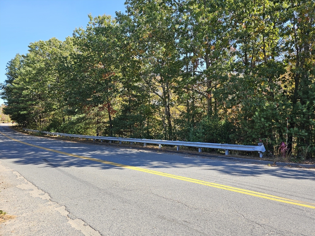 0 Farm St, Bellingham, Massachusetts, ,Land,For Sale,Farm St,73301527
