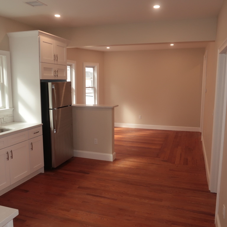 183 Harvard Street, Malden, Massachusetts, 3 Bedrooms Bedrooms, 5 Rooms Rooms,1 BathroomBathrooms,Residential Lease,For Rent,Harvard Street,73309094