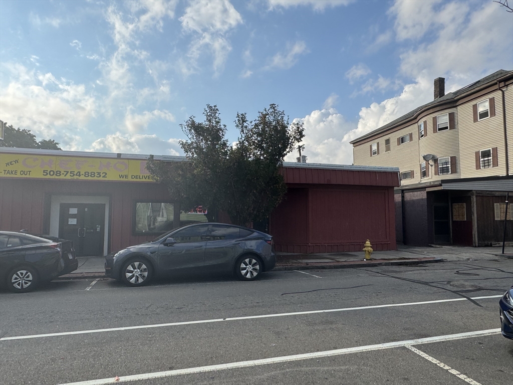 210 Millbury St, Worcester, Massachusetts, ,Commercial Lease,For Rent,Millbury St,73309826