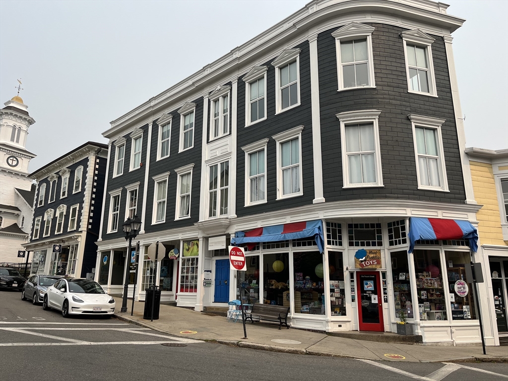 1 Pleasant Street, Marblehead, Massachusetts, ,Commercial Lease,For Rent,Pleasant Street,73310287