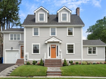 78 Oliver Road, Belmont, Massachusetts, 5 Bedrooms Bedrooms, 9 Rooms Rooms,4 BathroomsBathrooms,Residential,For Sale,Oliver Road,73255861