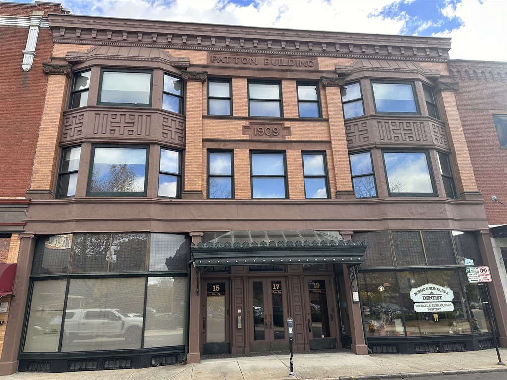 15-19 Hampden St, Springfield, Massachusetts, ,Commercial Lease,For Rent,Hampden St,73311802