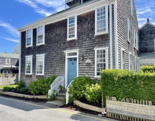 4 Traders Lane, Nantucket, Massachusetts, 4 Bedrooms Bedrooms, 8 Rooms Rooms,2.5 BathroomsBathrooms,Residential Lease,For Rent,Traders Lane,73311831