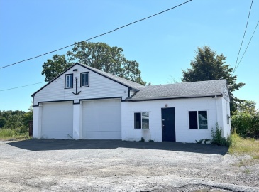 4 Hewlett Street, Saugus, Massachusetts, ,Commercial Lease,For Rent,Hewlett Street,73312283