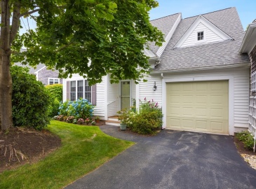 9 Stratford Ridge, Mashpee, Massachusetts, 2 Bedrooms Bedrooms, 6 Rooms Rooms,2.5 BathroomsBathrooms,Residential,For Sale,Stratford Ridge,73263528
