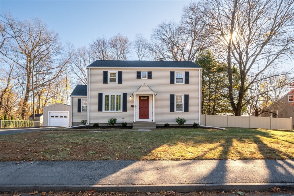 231 Kings Grant Rd, Marlborough, Massachusetts, 4 Bedrooms Bedrooms, 6 Rooms Rooms,2 BathroomsBathrooms,Residential,For Sale,Kings Grant Rd,73314480