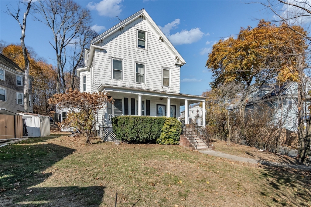 156 Salem Street, Revere, Massachusetts, 5 Bedrooms Bedrooms, 13 Rooms Rooms,3 BathroomsBathrooms,Residential Income,For Sale,Salem Street,73314374