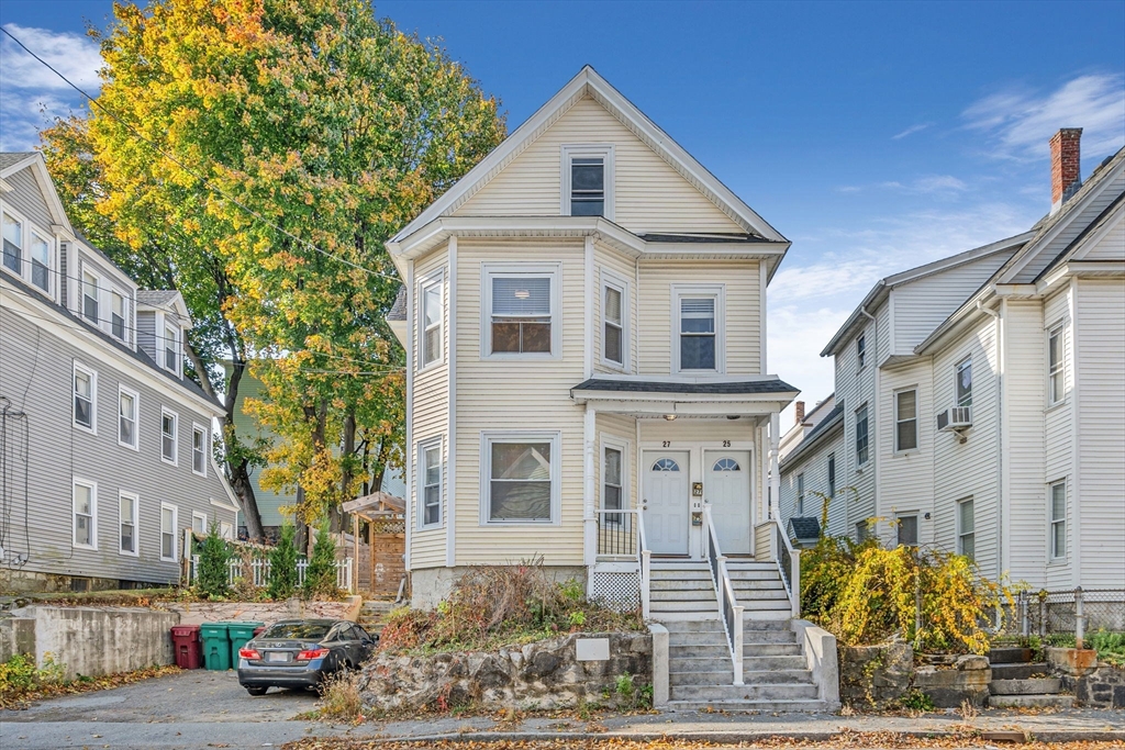 25-27 State St., Lowell, Massachusetts, 6 Bedrooms Bedrooms, 14 Rooms Rooms,2 BathroomsBathrooms,Residential Income,For Sale,State St.,73314618