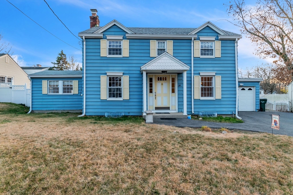 39 Hartwick St, Springfield, Massachusetts, 3 Bedrooms Bedrooms, 6 Rooms Rooms,1.5 BathroomsBathrooms,Residential,For Sale,Hartwick St,73314622