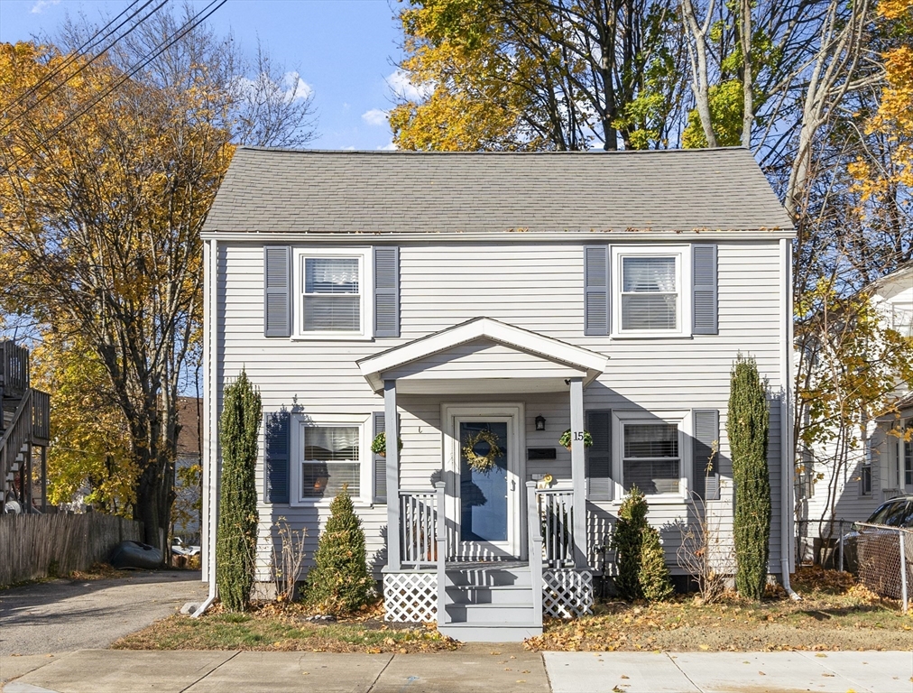 15 Waverly Rd, North Andover, Massachusetts, 3 Bedrooms Bedrooms, 6 Rooms Rooms,1 BathroomBathrooms,Residential,For Sale,Waverly Rd,73314771