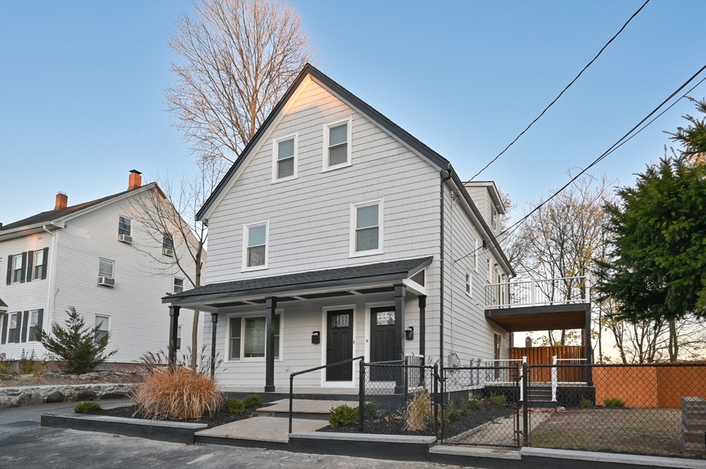 4 Rockland Street, Wakefield, Massachusetts, 3 Bedrooms Bedrooms, 8 Rooms Rooms,2 BathroomsBathrooms,Residential,For Sale,Rockland Street,73314802