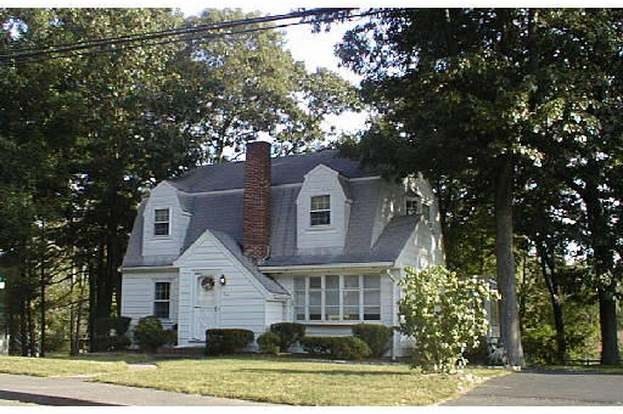 314 South St, Randolph, Massachusetts, 3 Bedrooms Bedrooms, 6 Rooms Rooms,2 BathroomsBathrooms,Residential,For Sale,South St,73314899