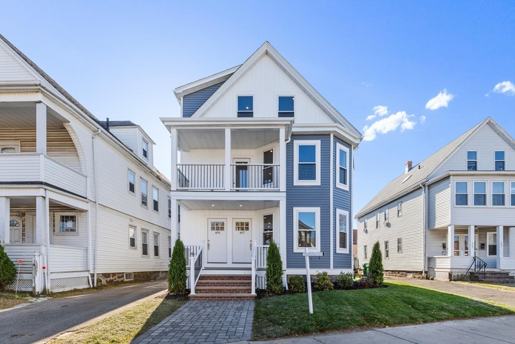 407 Salem St, Medford, Massachusetts, 4 Bedrooms Bedrooms, 8 Rooms Rooms,2.5 BathroomsBathrooms,Residential,For Sale,Salem St,73314858