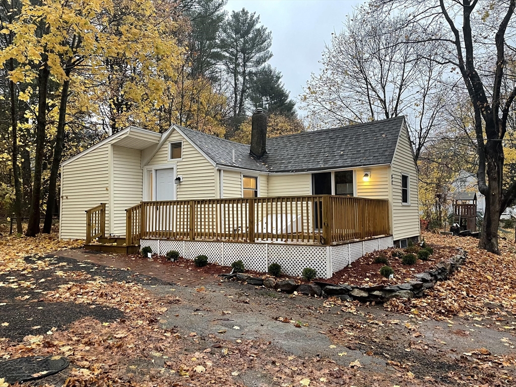 80 Matfield St, West Bridgewater, Massachusetts, 1 Bedroom Bedrooms, 3 Rooms Rooms,1 BathroomBathrooms,Residential,For Sale,Matfield St,73314926