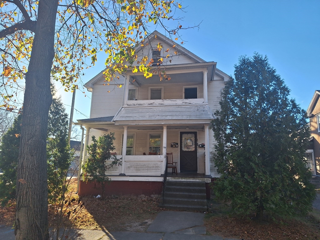 156-158 Norfolk St, Springfield, Massachusetts, 6 Bedrooms Bedrooms, 10 Rooms Rooms,2 BathroomsBathrooms,Residential Income,For Sale,Norfolk St,73314952