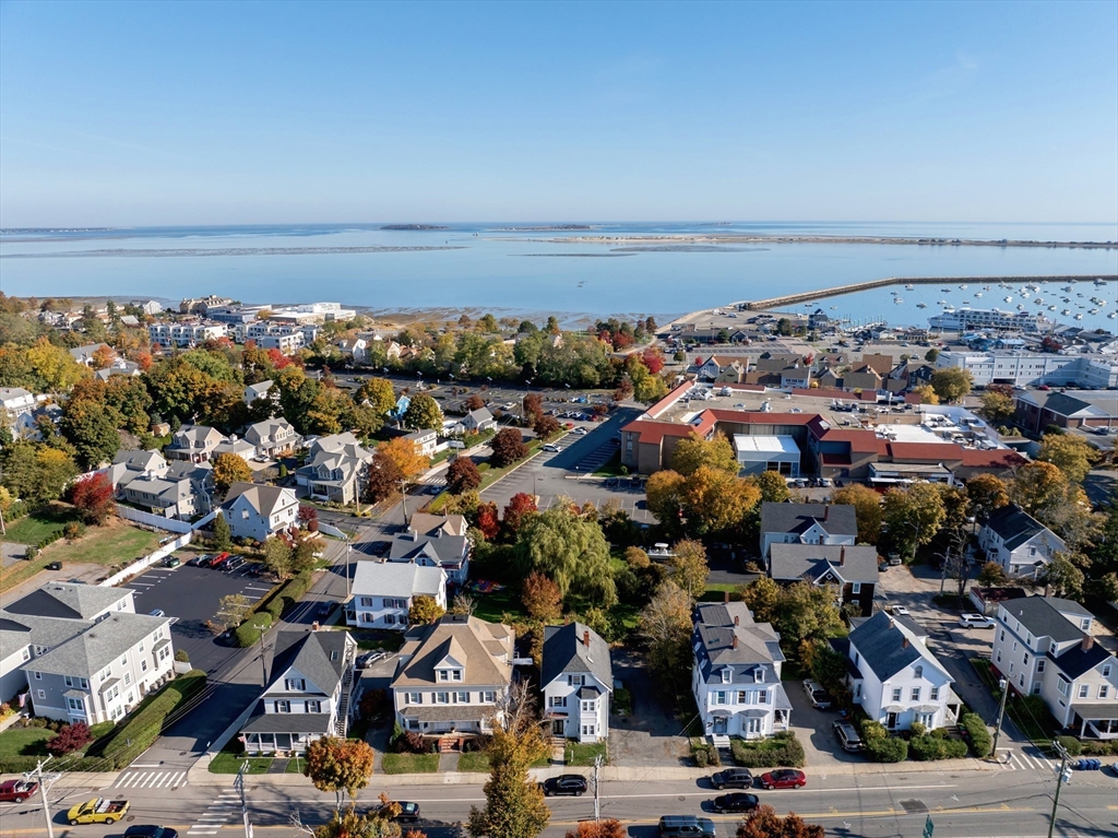 129 Court Street, Plymouth, Massachusetts, 5 Bedrooms Bedrooms, 9 Rooms Rooms,3 BathroomsBathrooms,Residential,For Sale,Court Street,73314985