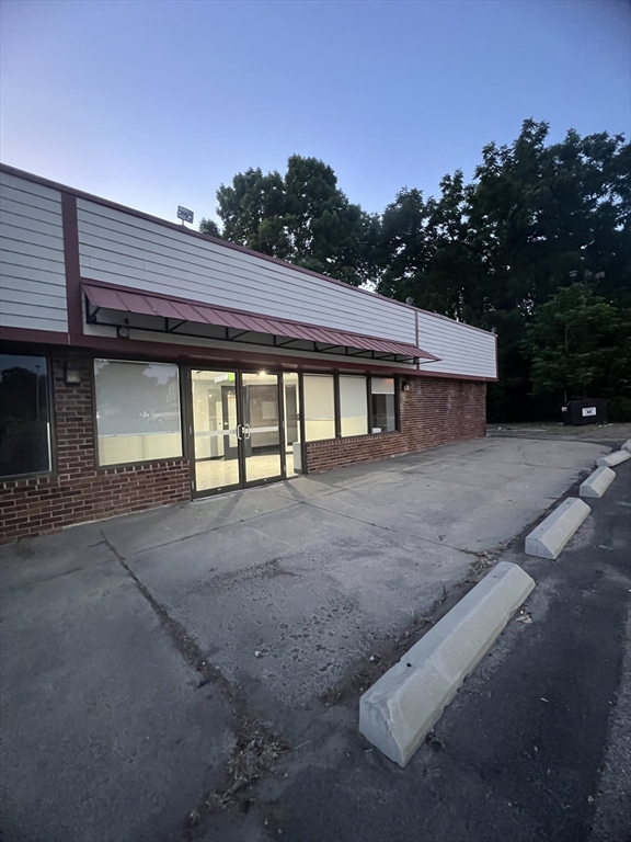 826 Crecent St, Brockton, Massachusetts, ,Commercial Lease,For Rent,Crecent St,73315009