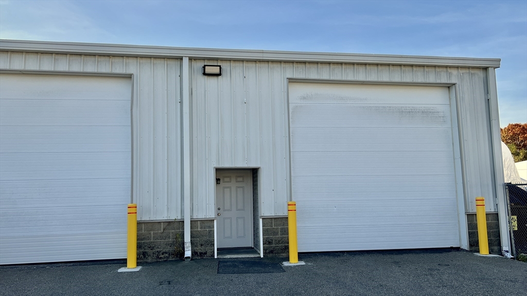 19 Commerce Park Rd, Bourne, Massachusetts, ,Commercial Lease,For Rent,Commerce Park Rd,73315112