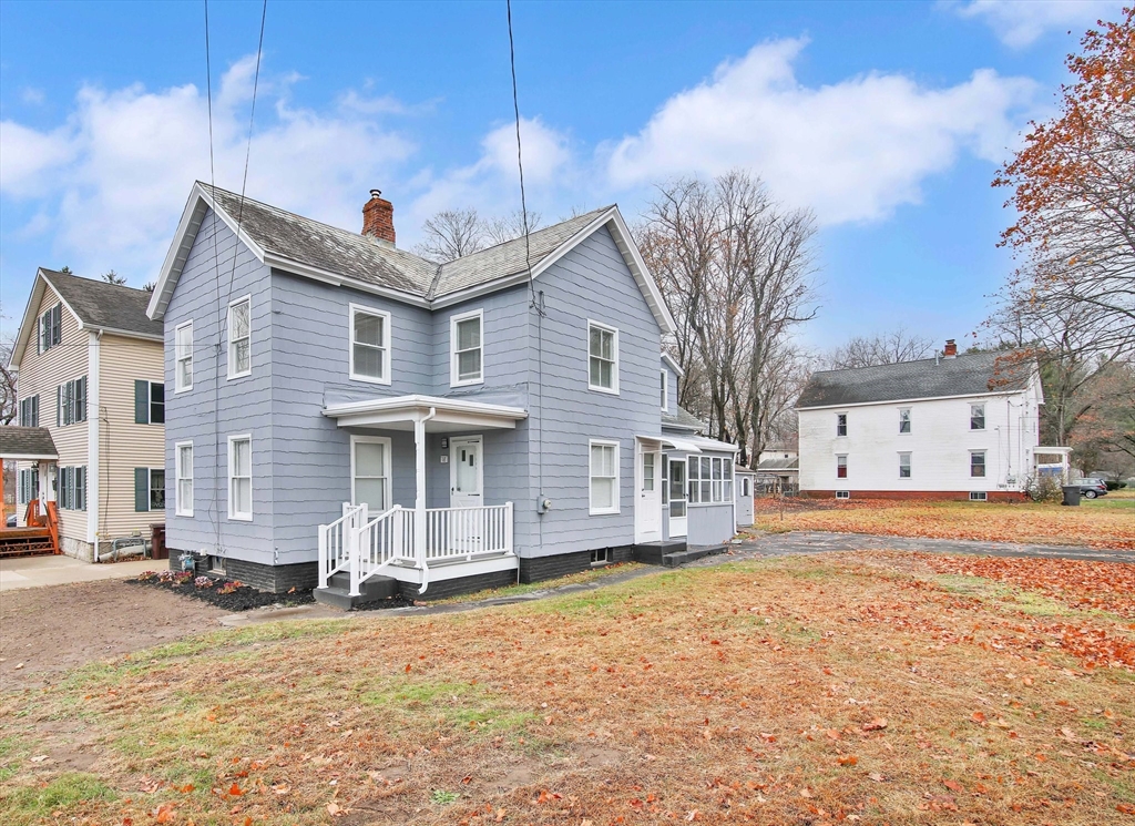 18 Atwater St, Westfield, Massachusetts, 3 Bedrooms Bedrooms, 9 Rooms Rooms,2 BathroomsBathrooms,Residential Income,For Sale,Atwater St,73315514