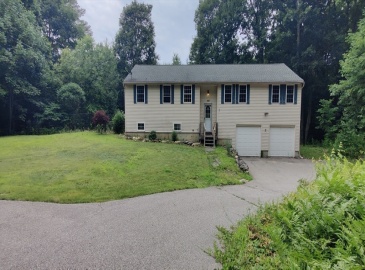 143 Fiskdale Rd, Brookfield, Massachusetts, 3 Bedrooms Bedrooms, 5 Rooms Rooms,2 BathroomsBathrooms,Residential,For Sale,Fiskdale Rd,73261075