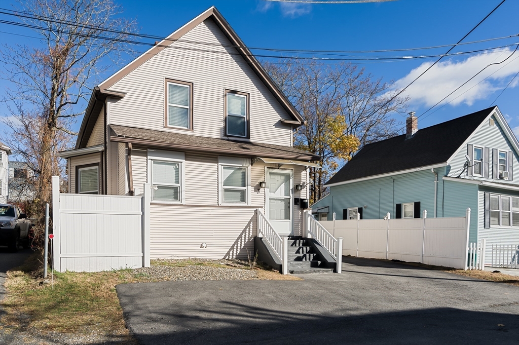 3 Hecla Street, Worcester, Massachusetts, 3 Bedrooms Bedrooms, 5 Rooms Rooms,1 BathroomBathrooms,Residential,For Sale,Hecla Street,73315575