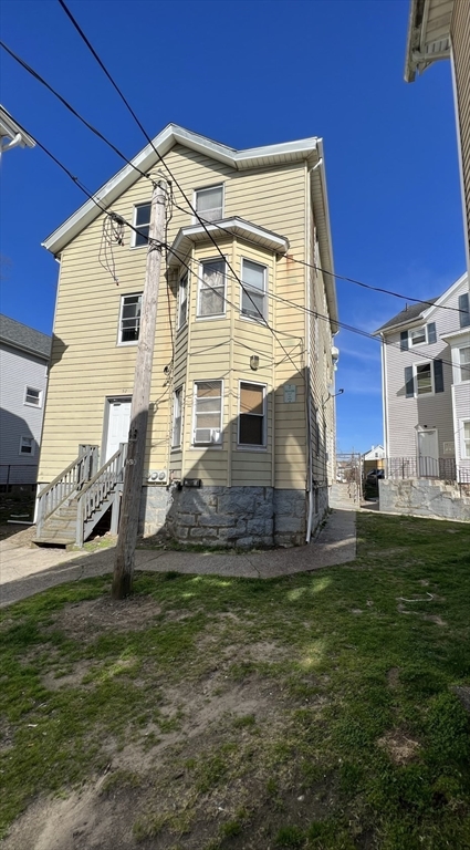 52 Rocliffe St, Fall River, Massachusetts, 6 Bedrooms Bedrooms, 12 Rooms Rooms,3 BathroomsBathrooms,Residential Income,For Sale,Rocliffe St,73315610