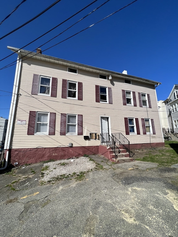 62 Rocliffe St, Fall River, Massachusetts, 8 Bedrooms Bedrooms, 12 Rooms Rooms,4 BathroomsBathrooms,Residential Income,For Sale,Rocliffe St,73315609