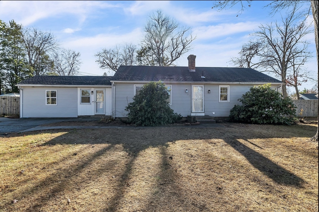 61 Mary Coburn Rd, Springfield, Massachusetts, 4 Bedrooms Bedrooms, 6 Rooms Rooms,2 BathroomsBathrooms,Residential,For Sale,Mary Coburn Rd,73315701