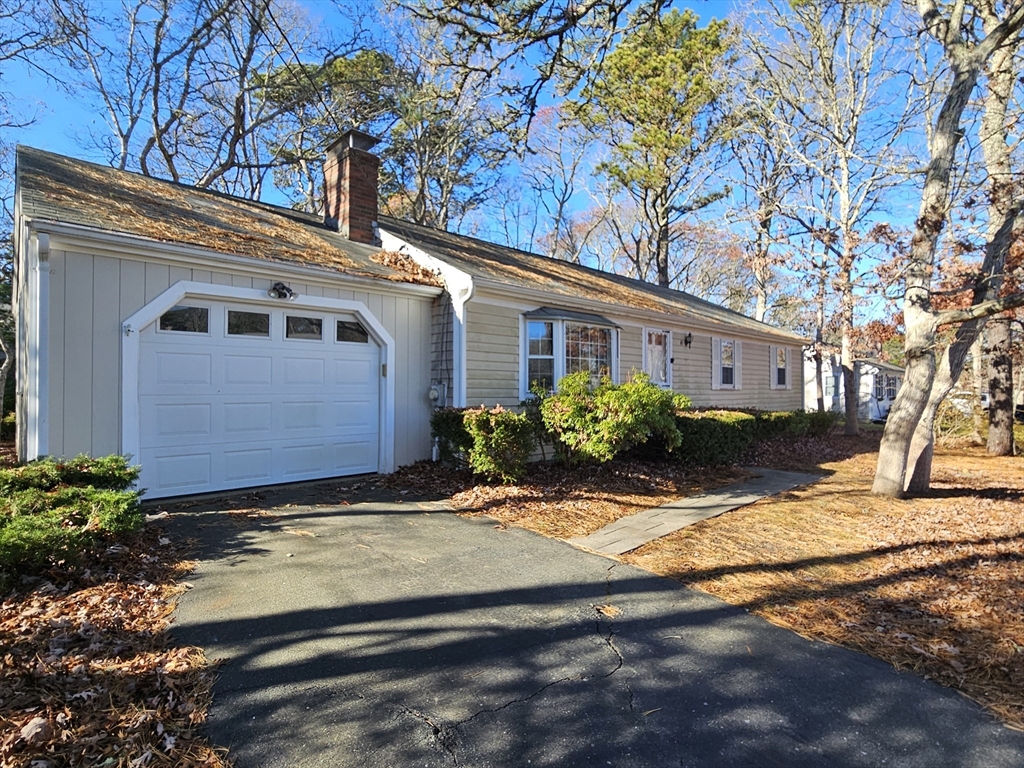 45 Buttonwood Rd, Harwich, Massachusetts, 3 Bedrooms Bedrooms, 5 Rooms Rooms,2 BathroomsBathrooms,Residential,For Sale,Buttonwood Rd,73315775