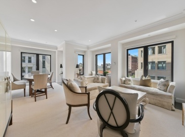 778 Boylston Street, Boston, Massachusetts, 2 Bedrooms Bedrooms, 5 Rooms Rooms,2.5 BathroomsBathrooms,Residential,For Sale,Boylston Street,73256501