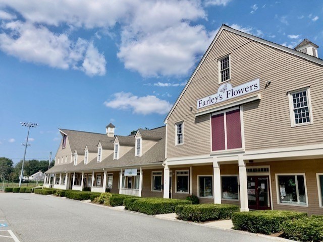 120 West Center, West Bridgewater, Massachusetts, ,Commercial Lease,For Rent,West Center,73316502