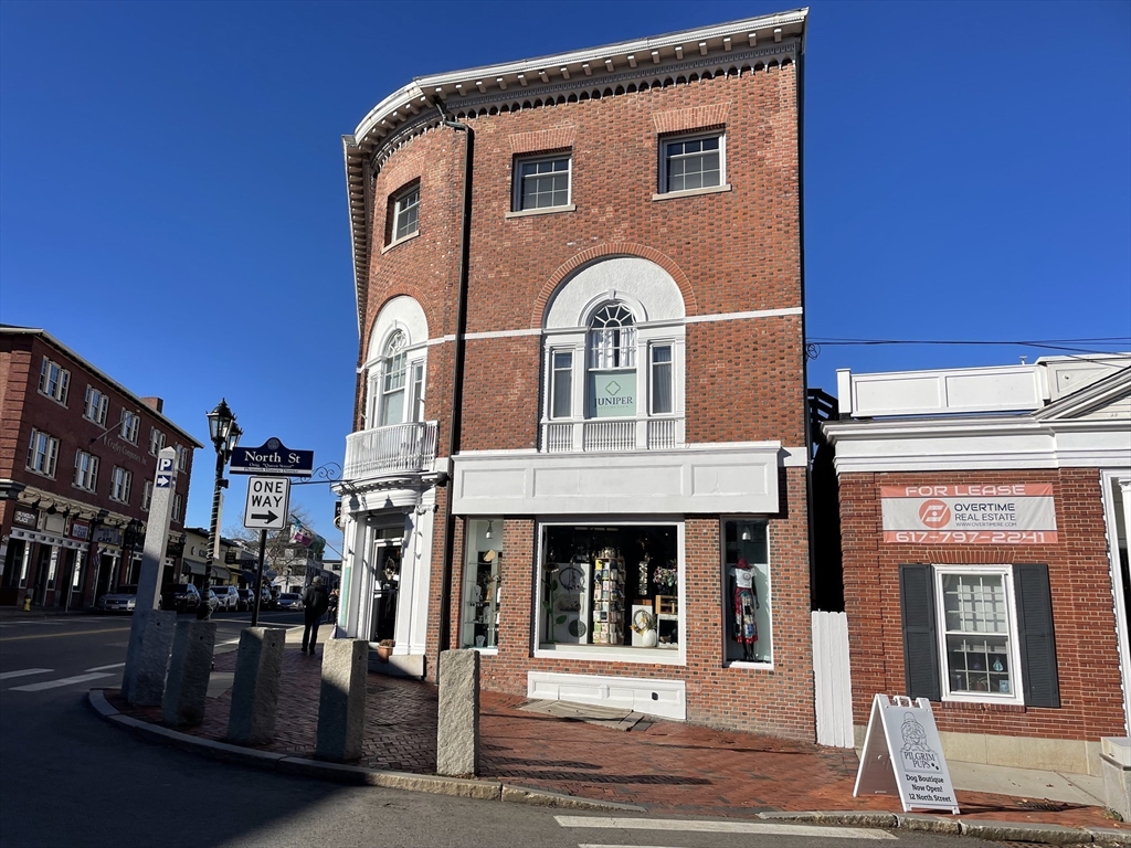 1 Court St, Plymouth, Massachusetts, ,Commercial Lease,For Rent,Court St,73316505