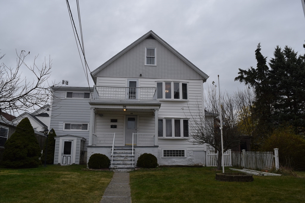 96 Mcgowan St, Fall River, Massachusetts, 4 Bedrooms Bedrooms, 10 Rooms Rooms,2 BathroomsBathrooms,Residential Income,For Sale,Mcgowan St,73316791