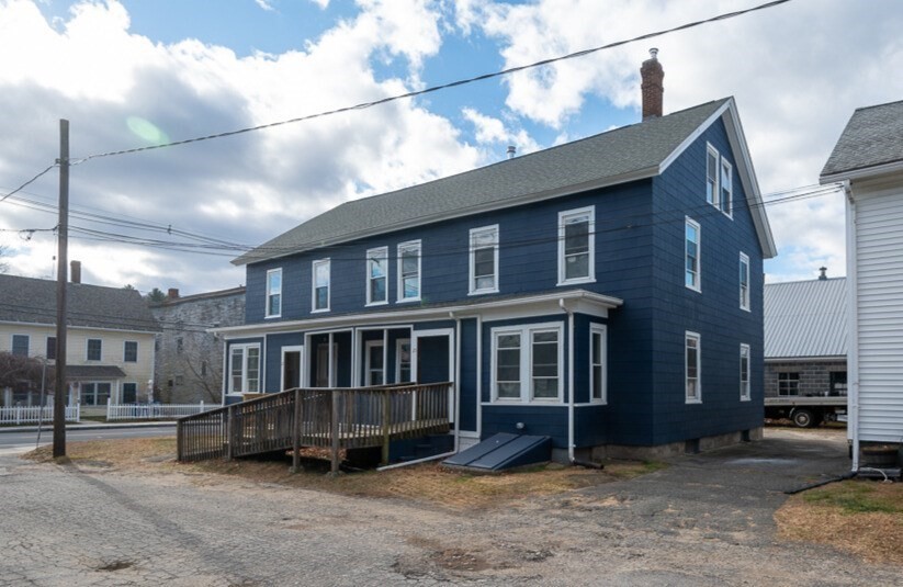 25-27 Church St, Hardwick, Massachusetts, 6 Bedrooms Bedrooms, 10 Rooms Rooms,2 BathroomsBathrooms,Residential Income,For Sale,Church St,73316841