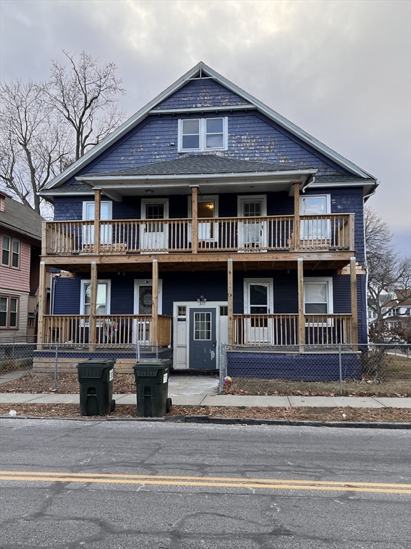 310 Oakland St, Springfield, Massachusetts, 8 Bedrooms Bedrooms, 20 Rooms Rooms,4 BathroomsBathrooms,Residential Income,For Sale,Oakland St,73317023