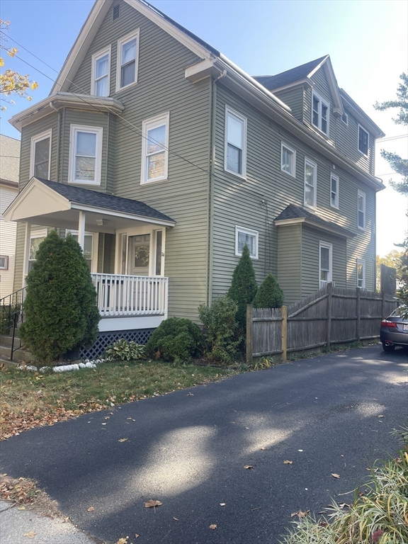 114 Oliver St, Malden, Massachusetts, 7 Bedrooms Bedrooms, 14 Rooms Rooms,3.5 BathroomsBathrooms,Residential Income,For Sale,Oliver St,73317095