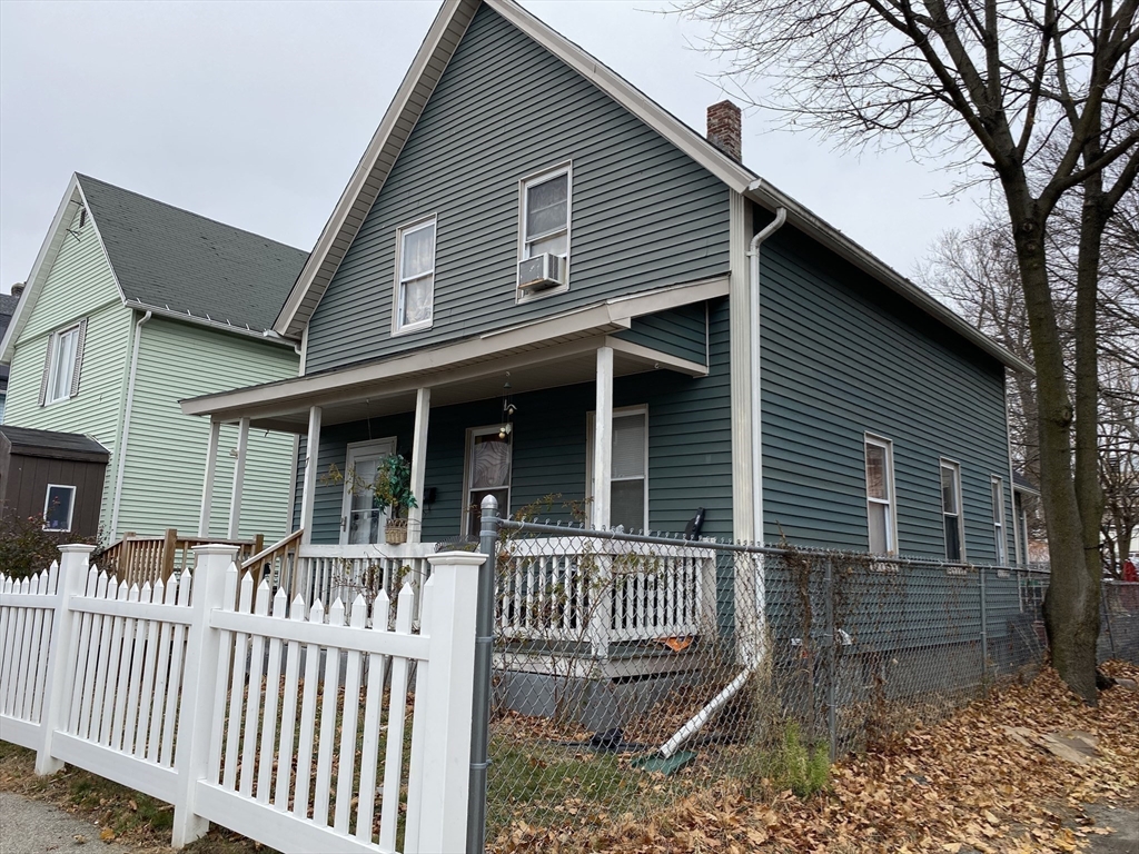 7 Mckinley Rd, Worcester, Massachusetts, 3 Bedrooms Bedrooms, 8 Rooms Rooms,2 BathroomsBathrooms,Residential,For Sale,Mckinley Rd,73317143