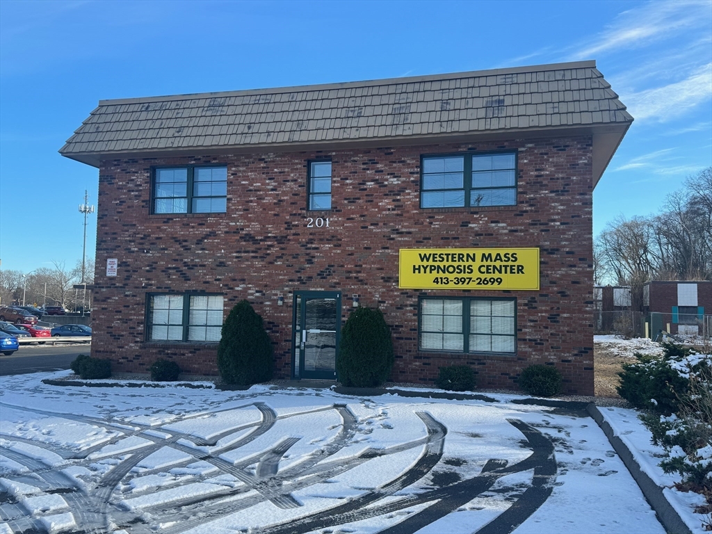 201 Westfield St, West Springfield, Massachusetts, ,Commercial Lease,For Rent,Westfield St,73318181