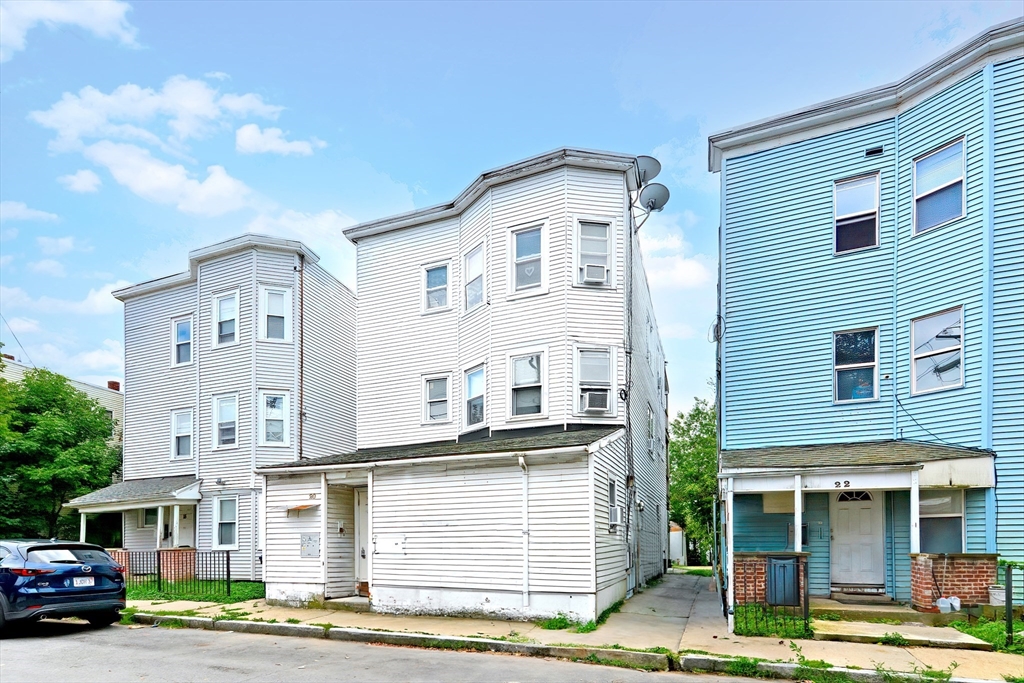 20 Banton St, Boston, Massachusetts, 9 Bedrooms Bedrooms, 15 Rooms Rooms,3 BathroomsBathrooms,Residential Income,For Sale,Banton St,73287137