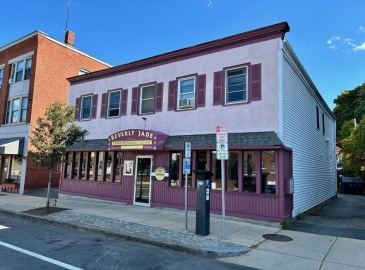 277 Rantoul St, Beverly, Massachusetts, 1 Bedroom Bedrooms, 8 Rooms Rooms,3 BathroomsBathrooms,Residential Income,For Sale,Rantoul St,73300874