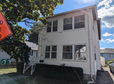 105 Commonwealth Ave, Dedham, Massachusetts, 4 Bedrooms Bedrooms, 10 Rooms Rooms,2 BathroomsBathrooms,Residential Income,For Sale,Commonwealth Ave,73301638