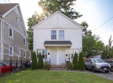 12-14 Sylvan St, Springfield, Massachusetts, 4 Bedrooms Bedrooms, 8 Rooms Rooms,3 BathroomsBathrooms,Residential Income,For Sale,Sylvan St,73288188