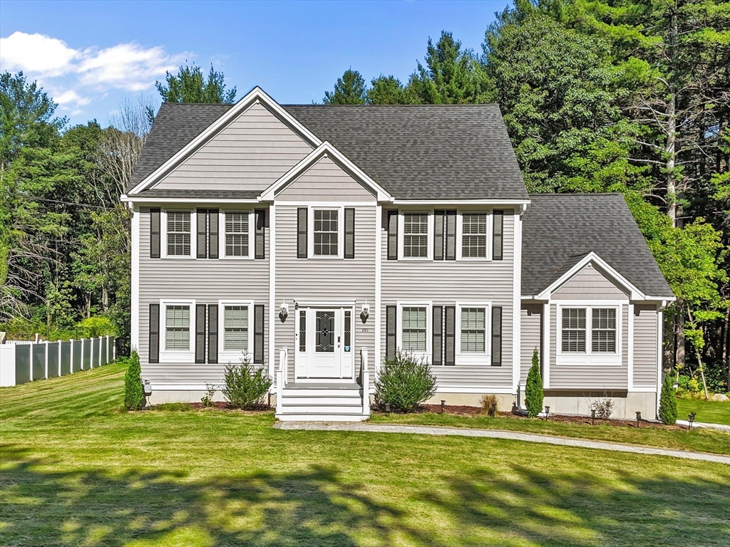 391 North St, Tewksbury, Massachusetts, 4 Bedrooms Bedrooms, 9 Rooms Rooms,2.5 BathroomsBathrooms,Residential,For Sale,North St,73284230