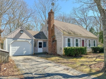 186 Quaker Meeting House Rd, Sandwich, Massachusetts, 4 Bedrooms Bedrooms, 6 Rooms Rooms,1.5 BathroomsBathrooms,Residential,For Sale,Quaker Meeting House Rd,73230557
