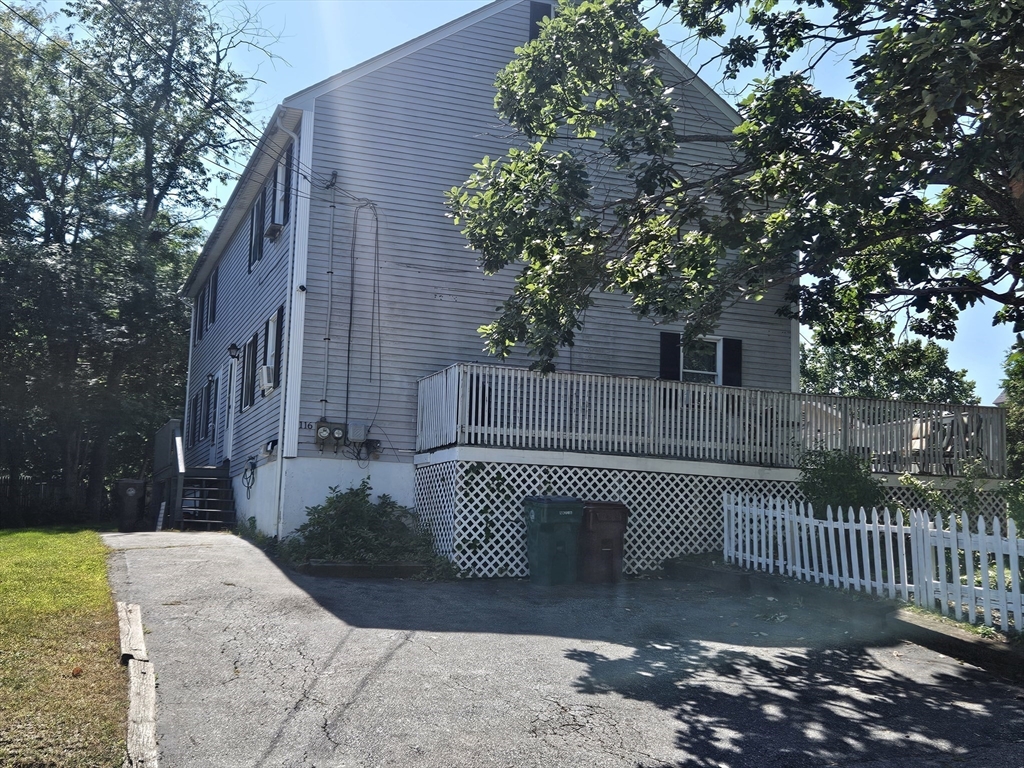 118 A Street, Lowell, Massachusetts, 3 Bedrooms Bedrooms, 7 Rooms Rooms,1 BathroomBathrooms,Residential,For Sale,A Street,73289935