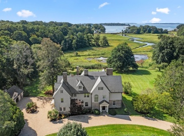 146 Bridge St, Manchester, Massachusetts, 5 Bedrooms Bedrooms, 15 Rooms Rooms,5 BathroomsBathrooms,Residential,For Sale,Bridge St,73172317