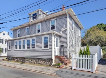 49-51 Conn Street, Woburn, Massachusetts, 4 Bedrooms Bedrooms, 10 Rooms Rooms,2.5 BathroomsBathrooms,Residential Income,For Sale,Conn Street,73288801