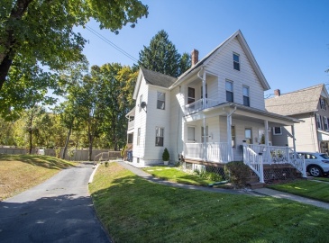 1550-1552 N Main St, Palmer, Massachusetts, 6 Bedrooms Bedrooms, 10 Rooms Rooms,2 BathroomsBathrooms,Residential Income,For Sale,N Main St,73274524