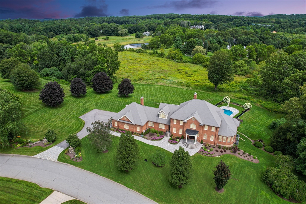 3 Wyndemere Dr, Southborough, Massachusetts, 5 Bedrooms Bedrooms, 11 Rooms Rooms,6 BathroomsBathrooms,Residential,For Sale,Wyndemere Dr,73246148