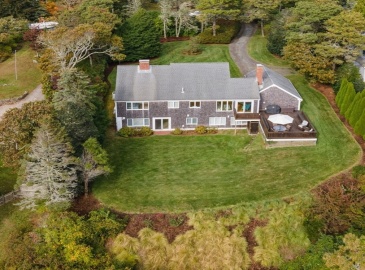 17 Geranium Dr, Chatham, Massachusetts, 3 Bedrooms Bedrooms, 7 Rooms Rooms,2 BathroomsBathrooms,Residential,For Sale,Geranium Dr,73173992